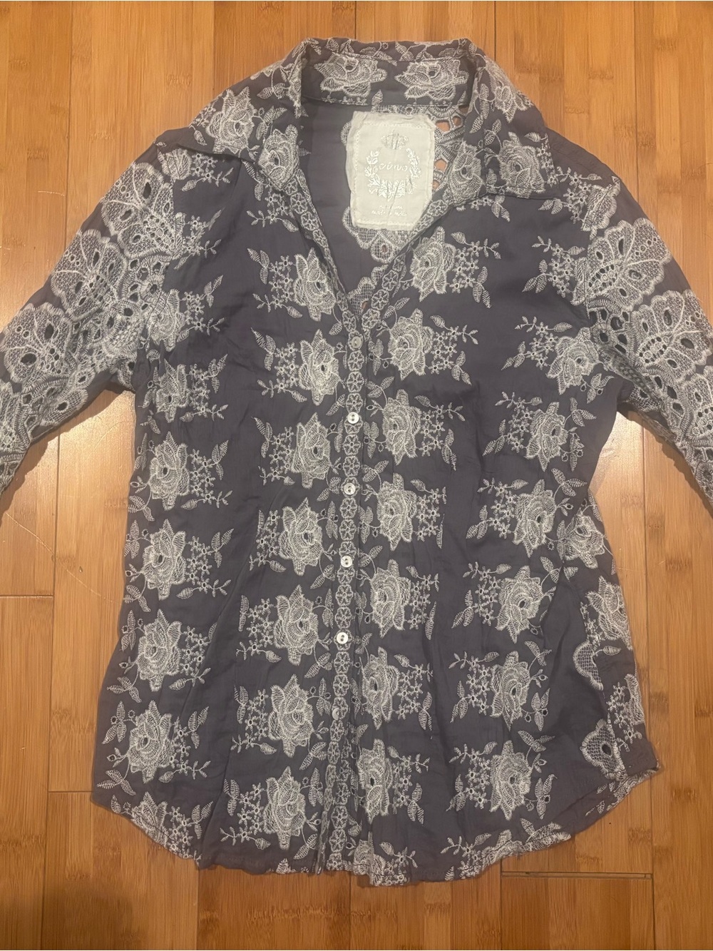 Cino Storm Blue Floral Embroidered Eyelet Button-Up Shirt - medium